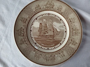 VINTAGE WEDGEWOOD PLATE FROM THE AMERICAN SAILING SHIPS COLLECTION (PRESIDENT) - Picture 1 of 9