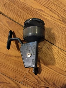Vintage Ted Williams 550 Fishing Spinning Reel - Made in Italy - Picture 1 of 6