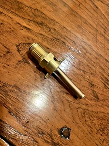 O320, O360 Lycoming Oil Sump Quick Drain with Extension (GUM) - Picture 1 of 1