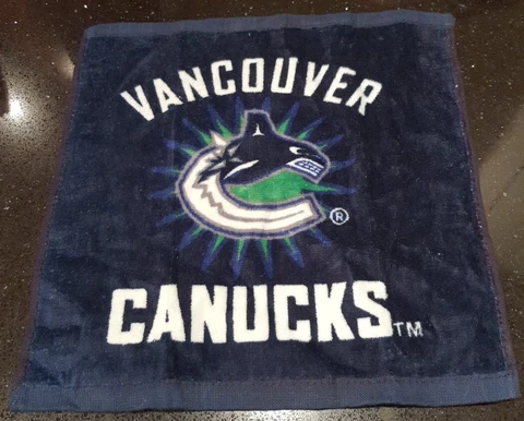 NHL Vancouver Canucks Face Cloth Licensed (100% Cotton) 12" x 12" Brand New Cover