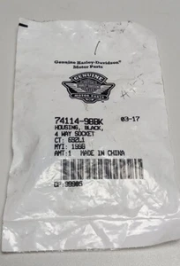HARLEY DAVIDSON OEM NOS PRESA 4 VIE CUSTODIA NERA 74114-98BK - Foto 1 di 3