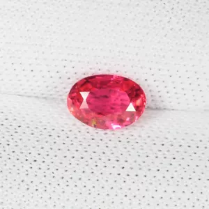 0.67 ct EXTREME   LUSTROUS NEON PINK   NATURAL SPINEL TANZANIAZ  See Vdo SL - Picture 1 of 2