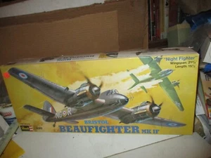 1/32 scale Revell Bristol Beaufighter MK IF Night Fighter Plastic Model Kit 0251 - Imagen 1 de 9