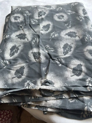 4 yardas de tela de rayón de Sudáfrica Foto 1 de 3