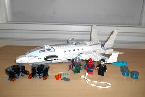 LEGO 76130 Stark Jet and the Drone Attack Set Complete Minus 1 Minifigure - Picture 1 of 14