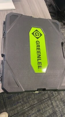 Juego de herramientas perforadoras C  Foto 1 de 4