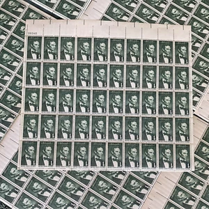 “1959 Lincoln 1¢ Stamp Sheets x10 – Scott #1113 Mint MNH – Healy Portrait  Green - Picture 1 of 3