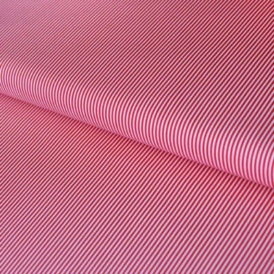 STOFFE KUDELLINO Baumwollstoff mit Linien / Popeline " 0,2 cm schmale weiße Streifen auf rot