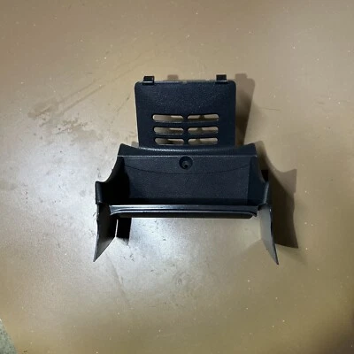 MINI COOPER 2002-2006 COLUMNA DE RUEDA PANEL DE AJUSTE INFERIOR BISEL CUBIERTA 140980 7121738 Foto 1 de 4