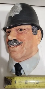 Metropolitan Police Head England Wandhänger Chalkware Cop Legends 1987 - Bild 1 von 5