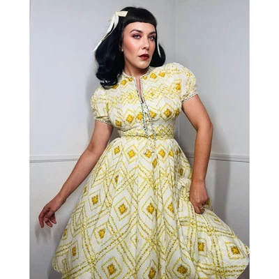 Small 1950s Vintage Yellow Swiss Dot Floral Day Dress by R&K Originals - Image 1 of 4