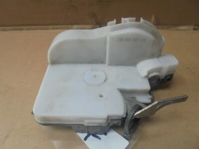 VW VOLKSWAGEN POLO MK4 1994-2000 LADO DEL PASAJERO DELANTERO MANUAL CERRADURA PUERTA CIERRE Foto 1 de 4