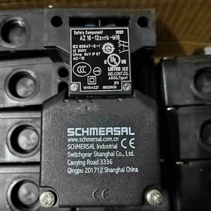 NEW FOR schmersal AZ16-12ZVRK-M16 500V safety door switch - Bild 1 von 1