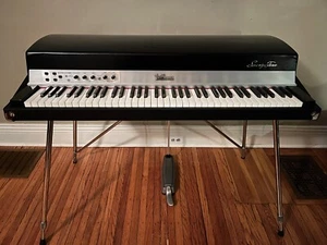 1972 Fender Rhodes Seventy Three Electric Piano - Restored - Picture 1 of 8