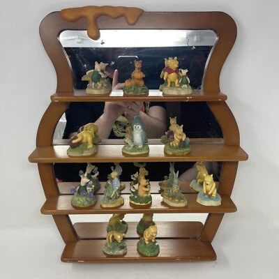 Disney Lenox Winnie the Pooh Estante de Exhibición Guardería con 14 Estatuillas Espejo GRANDE Foto 1 de 4
