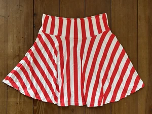 NEU! rot weiß gestreifter Rock Strechtrock AOP-Skater-Rock (Gr. L) - Bild 1 von 3