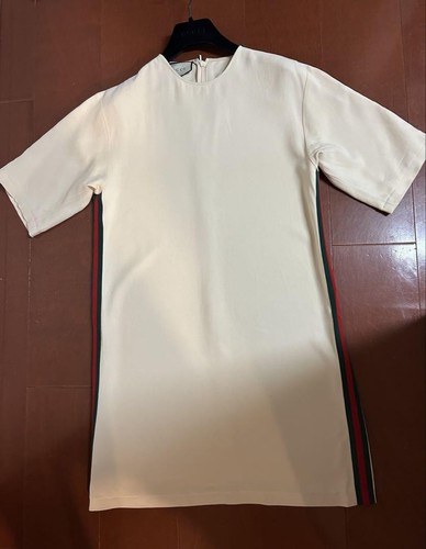Autentici abiti Gucci linea sherry manica corta lunghezza ginocchio usati formali taglia 38