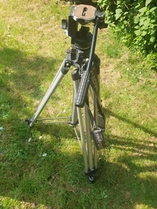 Manfrotto Italy 028 Heavy Duty Professional Tripod Used Good Working Condition - Picture 1 of 4