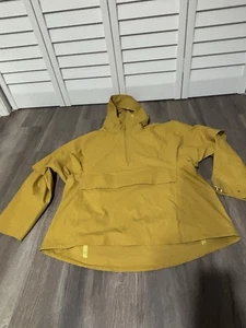 Lululemon Into the Drizzle 1/2 Zip Jacket Size Parachute Yellow Medium - Bild 1 von 16