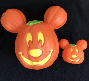 Disney Parks 2024 Mickey Medium & Small Light Up Jack O’ Lantern Pumpkin Set - Bild 1 von 5