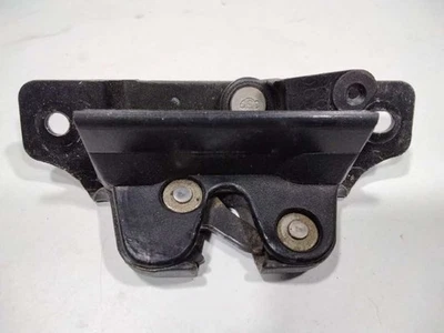 871951 CERRADURA TAPA TRASERA / 2062229 PEUGEOT 206+ BASICO Foto 1 de 4