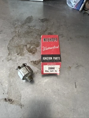 NOS NIEHOFF 23808 Brake 灯开关 BUICK 1953-63 SCOUT 1963-68 JEEP 1963-1980 — 第 1/3 张图片