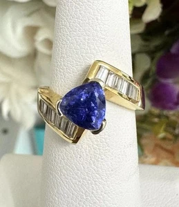 18k Yellow Gold Trillion Tanzanite Diamond Cocktail Bypass Ring Band 5 - Picture 1 of 13