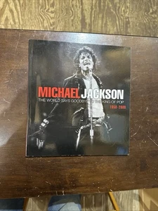 Michael Jackson : The World Says Goodbye to the King of Pop🔥🔥🔥 - Bild 1 von 2