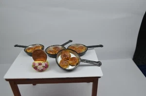 *~* Pfanne mit Frikadellen , Buletten , Fleischpflanzerln *~* - Bild 1 von 2