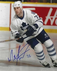 Foto autografiada de Mathieu Schneider Toronto Maple Leafs 8x10 - Certificado de autenticidad - Imagen 1 de 1