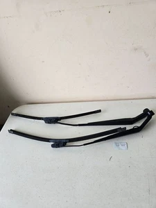 2012 Scion xB Front Windshield Wiper Arms Set Pair OEM (A - Bild 1 von 10