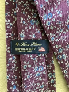 Corbata clásica vintage para hombre Brooks Brothers púrpura floral seda italiana hecha en EE. UU./NYC - Imagen 1 de 7