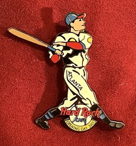 Hard Rock Cafe Atlanta 2001 OPENING DAY Baseball PIN Batter - Foto 1 di 2