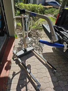Invacare Reliant 450 Battery Powered Hoyer Lift with Battery/ NO Charger TESTED - Picture 1 of 5