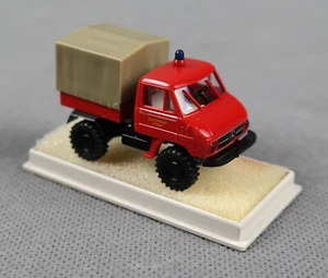 BREKINA (H0,1:87) Sondermodell MB Unimog "Berufsfeuerwehr Stuttgart" rot #0128 - Bild 1 von 6