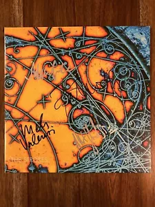 Album in vinile firmato 'The Strokes' 'Is This It' Albert, Fabrizio, Nick & Nikolai - Foto 1 di 3