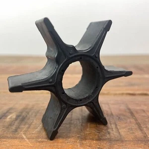 Neopren Laufrad 18-3095 Impeller für Suzuki 17461-95300 Innen-Ø: 19mm 50- 85PS - Picture 1 of 6