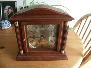 Vintage London Clock Co Whittington & Westminster Chime Quartz Mantel Clock/VGC - Picture 1 of 6