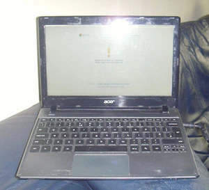 Acer Q1VCZ Chromebook 11.6 “ 2GB RAM 32GB mmc laptop - Picture 1 of 9