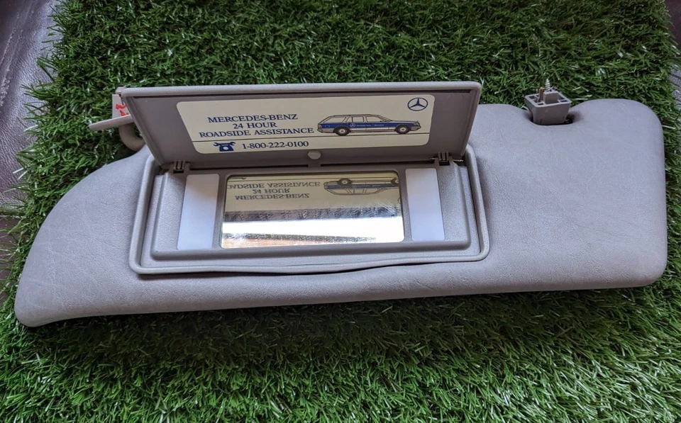 Quebra-sol driver 1984-1995 Mercedes Benz W201 W124 300E 400E E320 cinza fabricante de equipamento original - Imagem 1 de 2