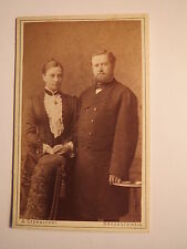 Braunschweig - 1884 - stehendes Paar - Mann mit Bart & Frau - Kulisse / CDV
