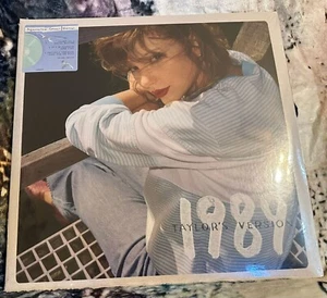 Taylor Swift - 1989 Taylor's Version 2LP Aquamarine Green Edition Vinyl SEALED - Picture 1 of 2