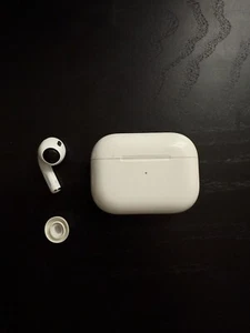 Apple Airpods Pro 2nd gen (Case and Right Earbud A2698) - Picture 1 of 5