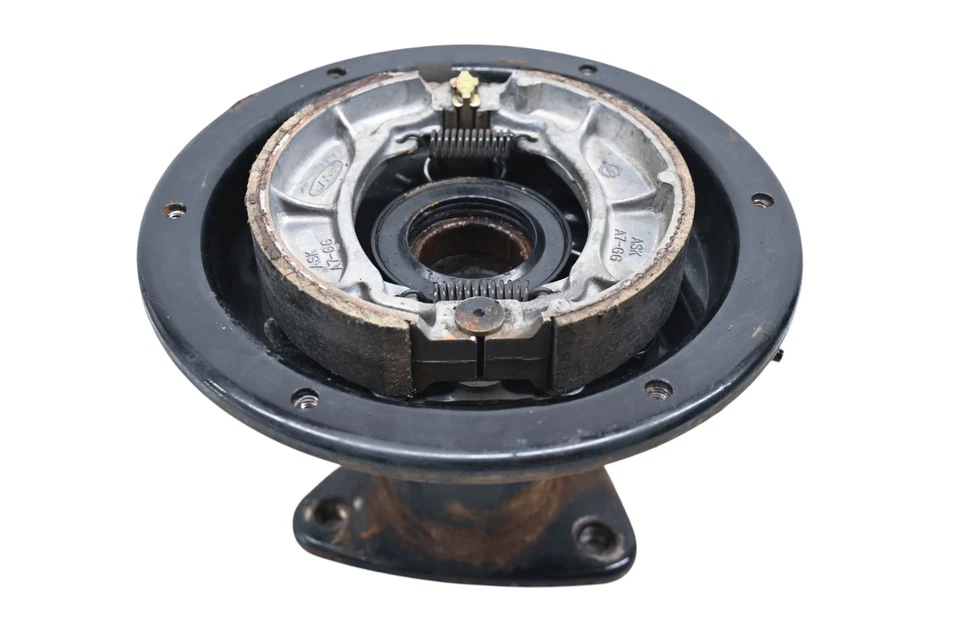 Carcasa y zapatas de tambor de freno trasero Honda ATC125M 85 Foto 1 de 4