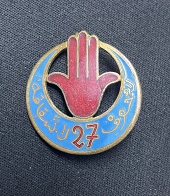 INSIGNE 27° RÉGIMENT DE TIRAILLEURS ALGÉRIENS " BLEU 33 mm " - Photo 1/2