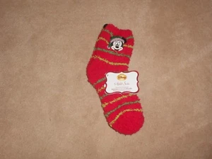 NEW, GIRLS MINNIE MOUSE CHRISTMAS COZY ANKLET SOCKS, SHOE SIZE 7.5 - 3.5 - Picture 1 of 1