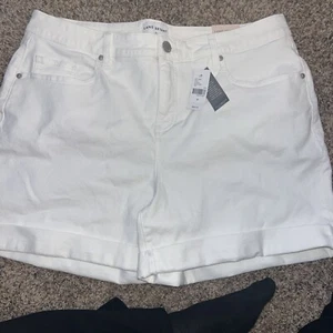 Women's Boyfriend Midi Shorts Mid-rise by Lane Bryant Size 18W NWT - Picture 1 of 9