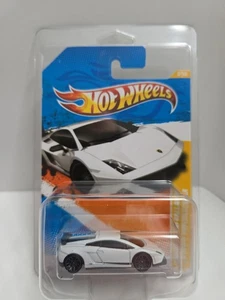 2011 Hot Wheels LAMBORGHINI GALLARDO LP570-4 SUPERLEGGERA White W/PROTECTOR  - Picture 1 of 10
