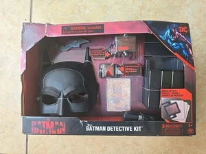 The Batman Detective Kit The Batman Movie Mask Utility Belt Batarang New! - Picture 1 of 3