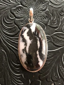 Lunetta ombra ciondolo ovale turchese bufalo bianco sud ovest artigianale 2,25" - Foto 1 di 5